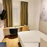 Hecher Otel 2*
