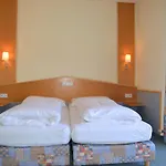 Hecher Otel