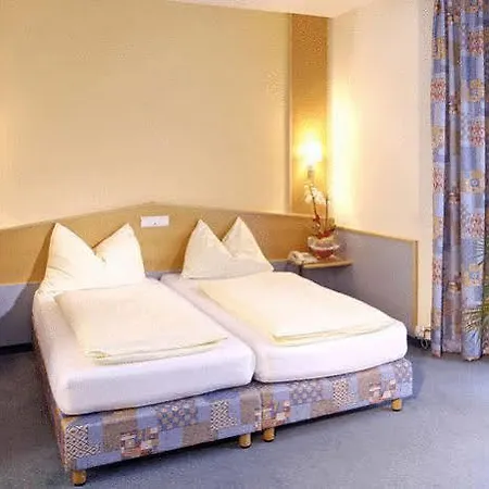 Hotel Hecher 2*