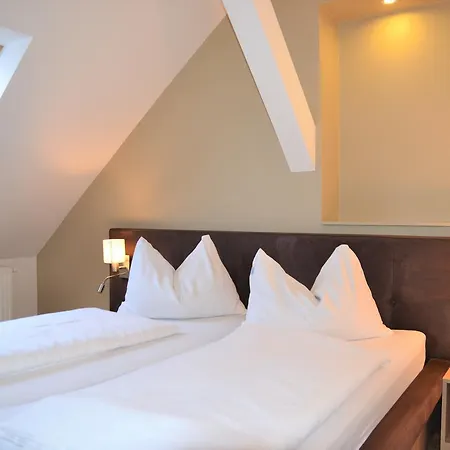 Hecher Hotel 2*