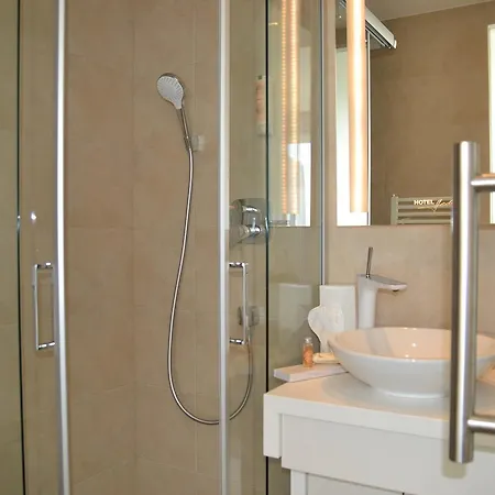 Hecher Hotel